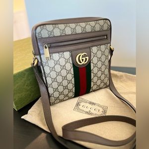 Gucci Ophidia GG Small Messenger Bag